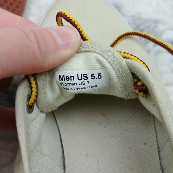 Vans Authentic Canvas Lace Up in Cream & White Sz7 - Picture 2 of 8